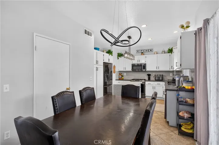 1441 Albillo, Perris, California 92571