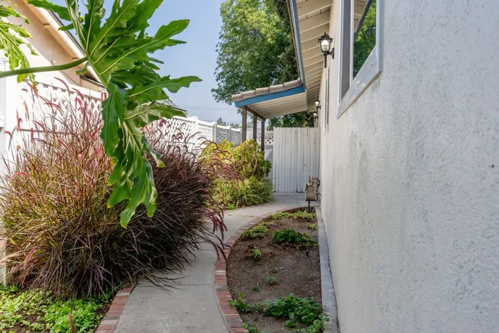 1482 Elmcroft Avenue, Pomona, California 91767