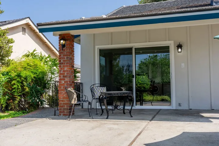 1482 Elmcroft Avenue, Pomona, California 91767