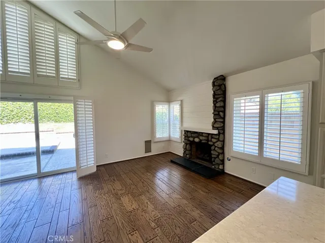 6 Descanso, Irvine, California 92620