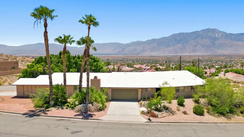 9032 Puesta Del Sol, Desert Hot Springs, California 92240 — photo 4