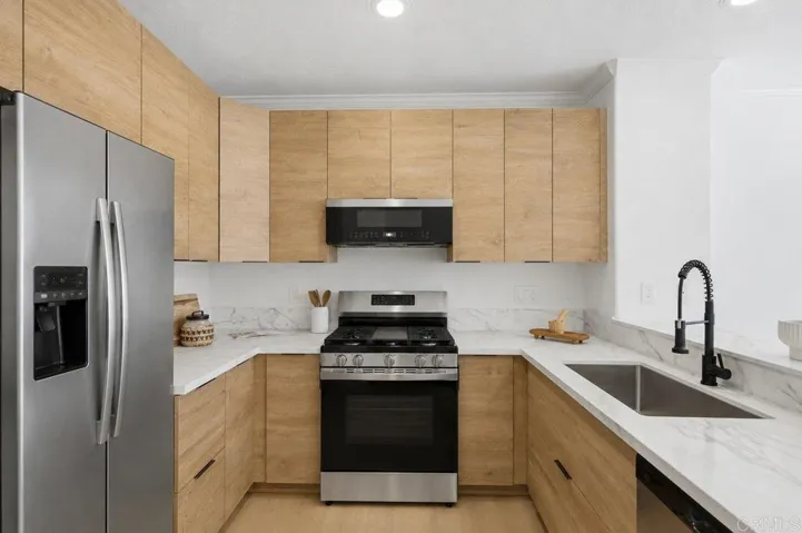 1590 Paseo Aurora, San Diego, California 92154