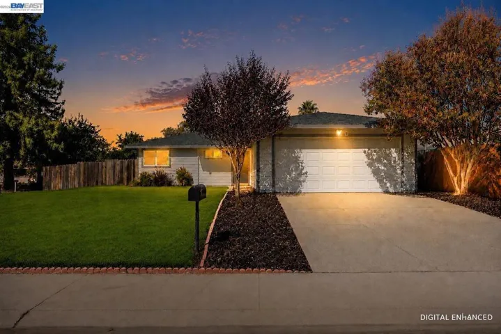 9901 Burline Street, Sacramento, California 95827
