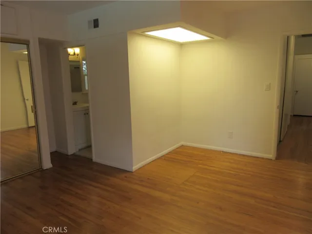 8813 Nestle, Northridge, California 91325