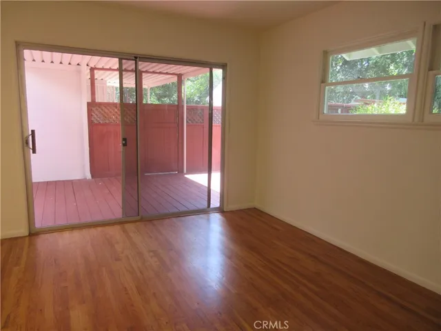8813 Nestle, Northridge, California 91325