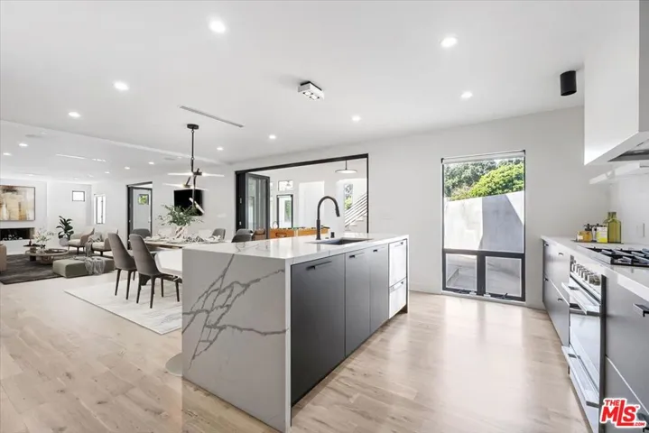 3490 St Susan Place, Los Angeles, California 90066
