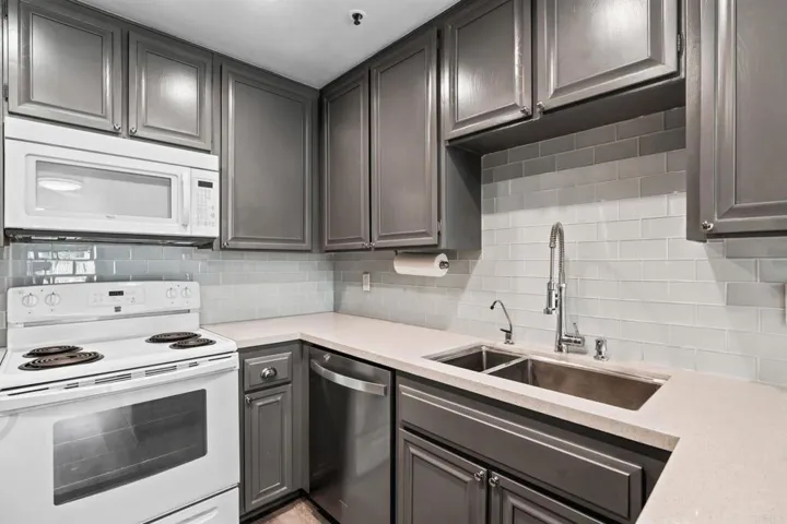 5705 Friars Road 7, San Diego, California 92110