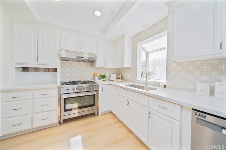 912 W Hill, Fullerton, California 92832