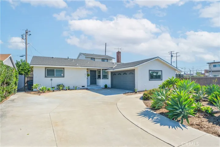 912 W Hill, Fullerton, California 92832