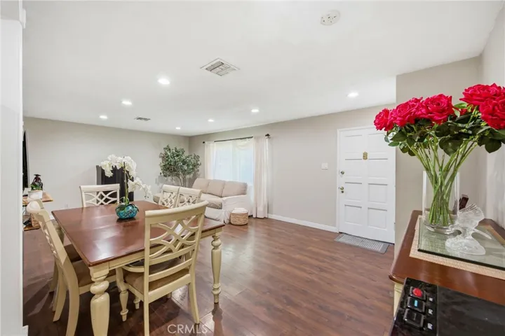 1306 E 14th Street, Santa Ana, California 92701