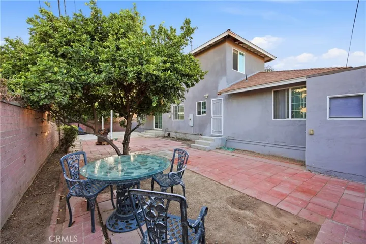 1306 E 14th Street, Santa Ana, California 92701
