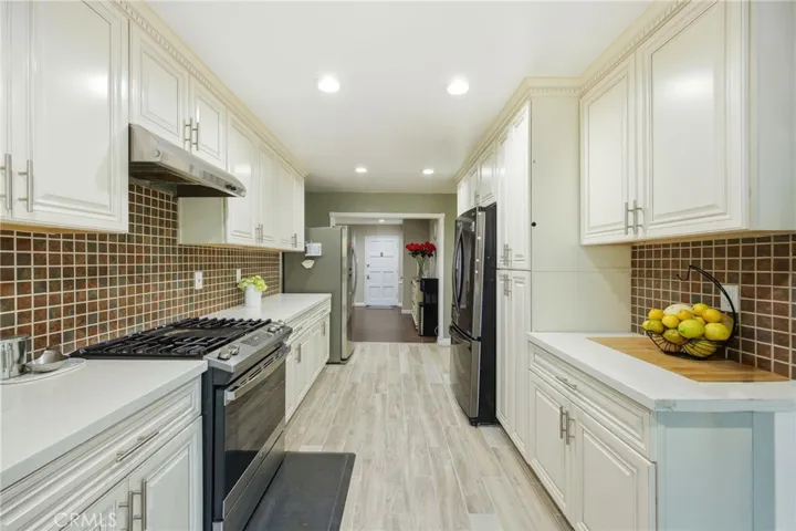 1306 E 14th Street, Santa Ana, California 92701