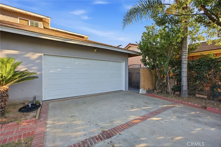 1306 E 14th Street, Santa Ana, California 92701