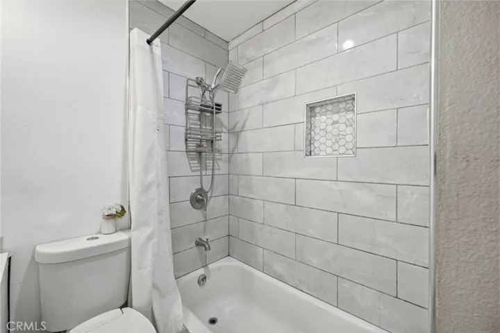 1306 E 14th Street, Santa Ana, California 92701