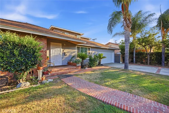 1306 E 14th Street, Santa Ana, California 92701