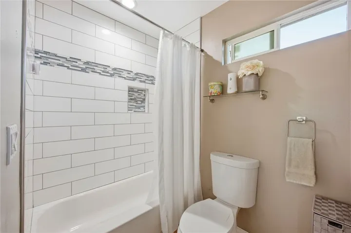 1306 E 14th Street, Santa Ana, California 92701