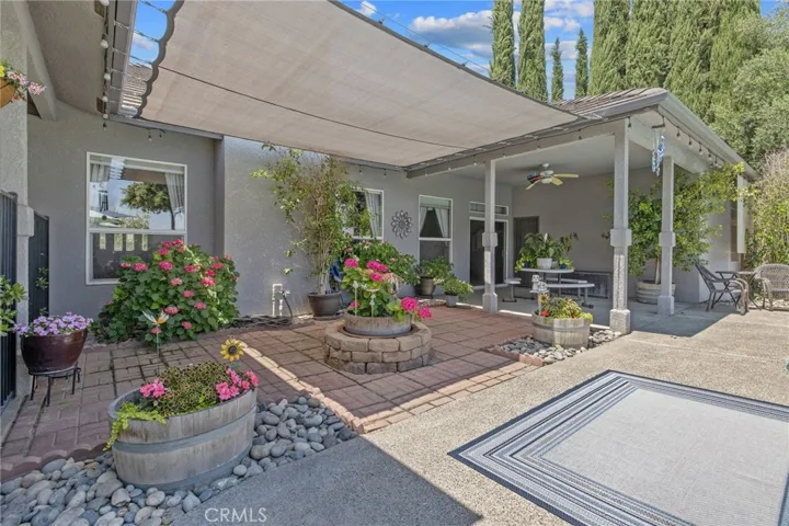 2833 E Laura Court, Visalia, California 93292
