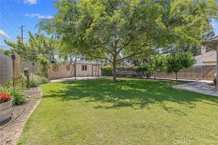 2833 E Laura Court, Visalia, California 93292