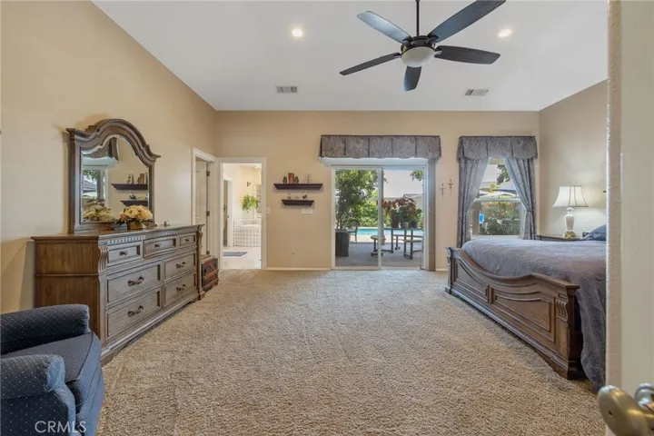 2833 E Laura Court, Visalia, California 93292