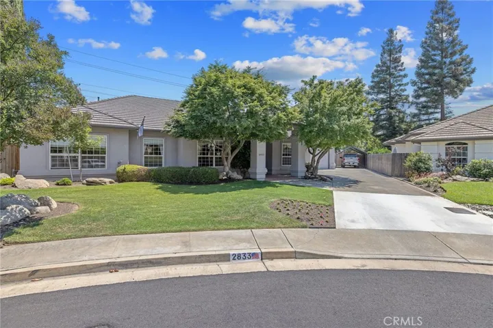 2833 E Laura Court, Visalia, California 93292