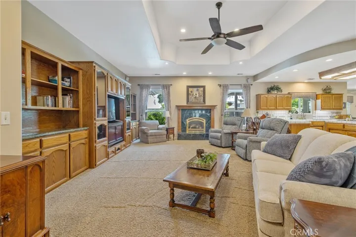 2833 E Laura Court, Visalia, California 93292