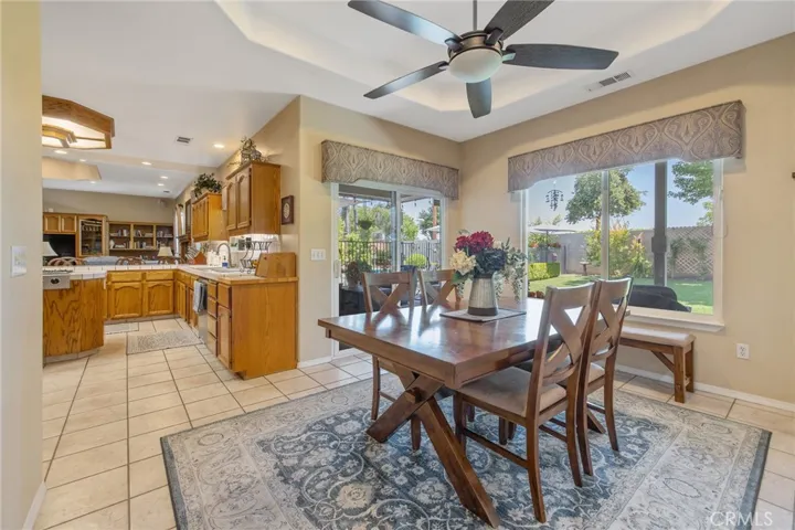 2833 E Laura Court, Visalia, California 93292