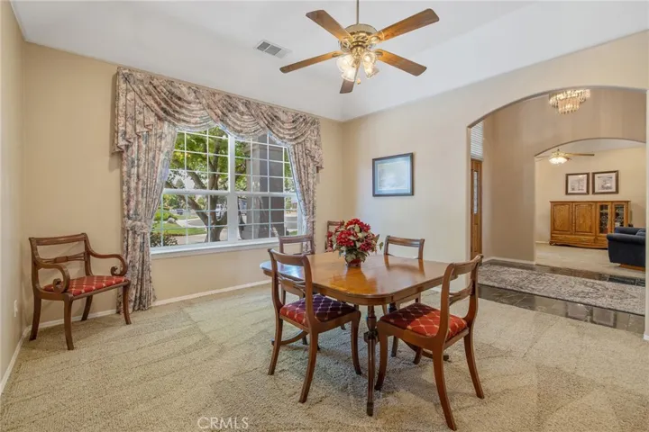 2833 E Laura Court, Visalia, California 93292