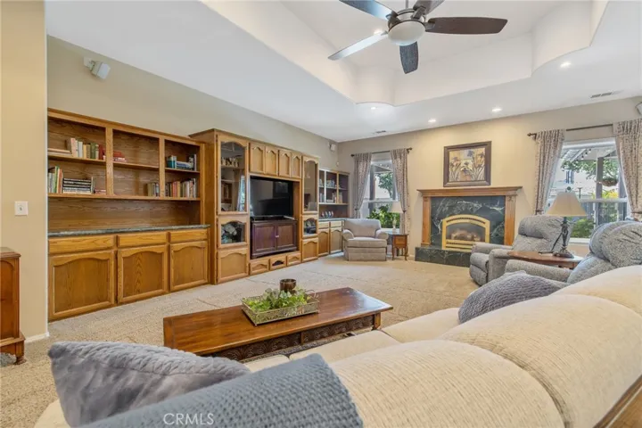 2833 E Laura Court, Visalia, California 93292