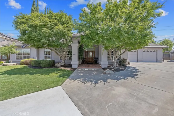 2833 E Laura Court, Visalia, California 93292
