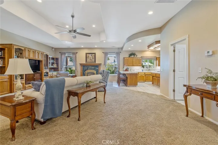 2833 E Laura Court, Visalia, California 93292