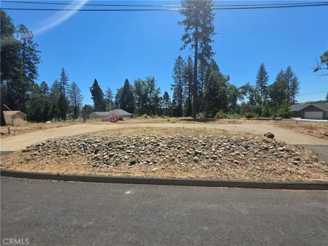 front of the property. Scenic Level Lot.