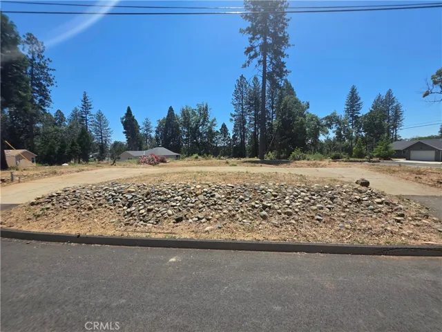 Circular Driveway in front of the property. Scenic Level Lot.