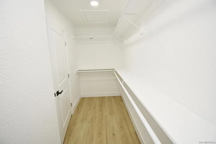 GIANT WALK-IN CLOSET