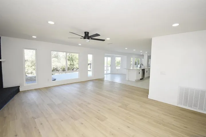 614 Sneath Way, Alpine, California 91901