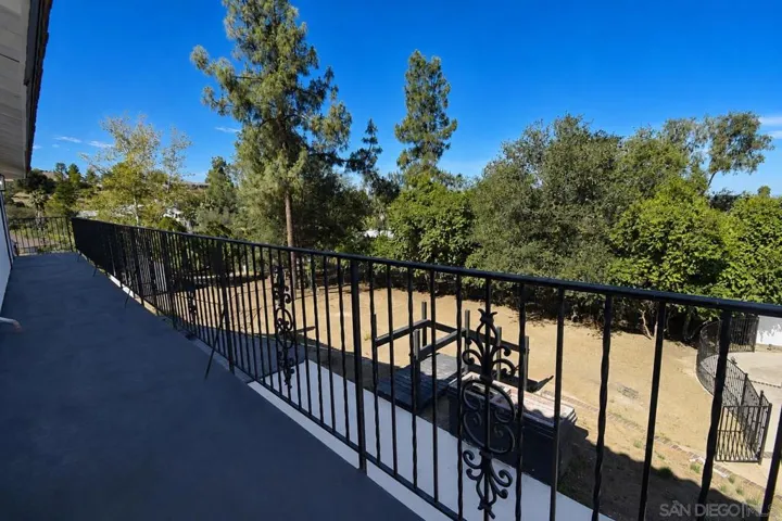 614 Sneath Way, Alpine, California 91901