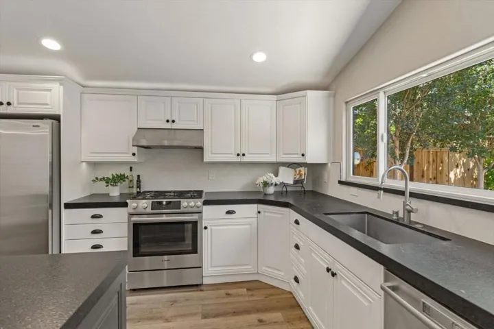 13561 Myren Drive Drive, Saratoga, California 95070
