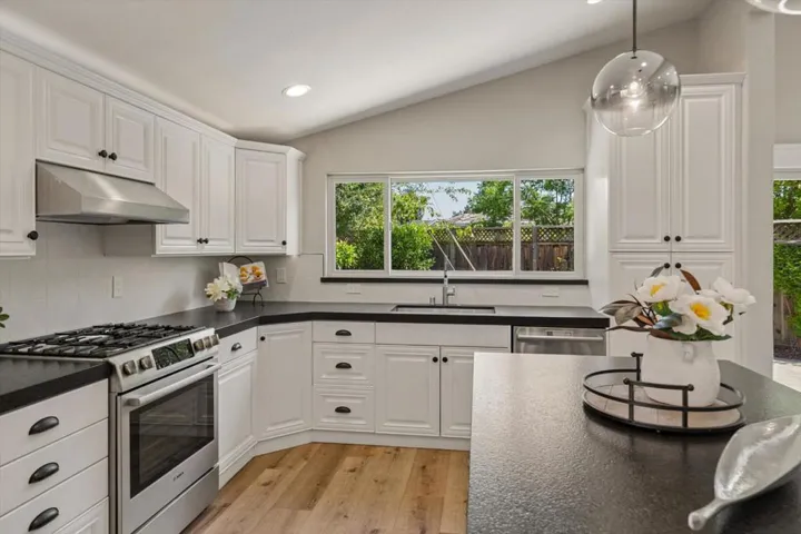 13561 Myren Drive Drive, Saratoga, California 95070