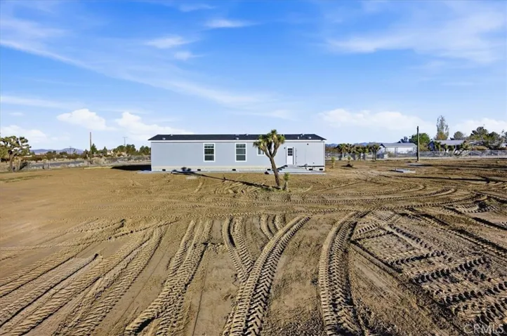12076 Lager Road, Phelan, California 92371