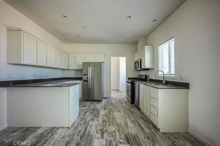 12076 Lager Road, Phelan, California 92371