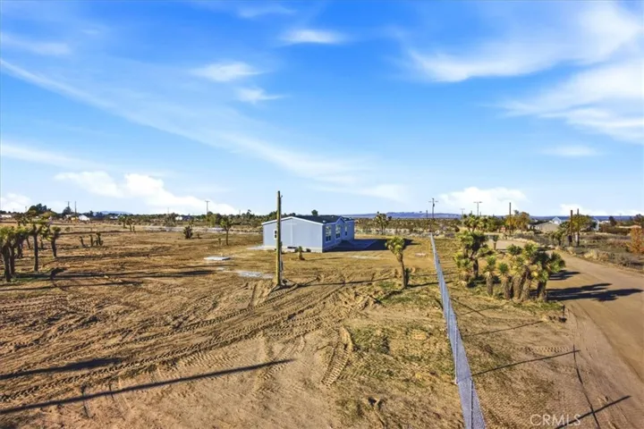 12076 Lager Road, Phelan, California 92371