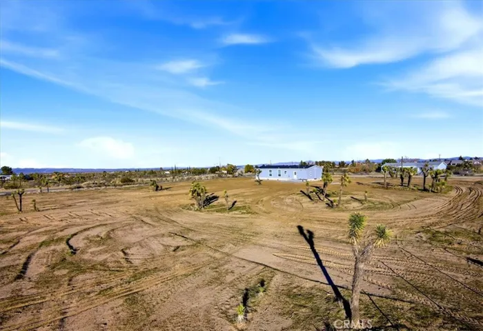 12076 Lager Road, Phelan, California 92371