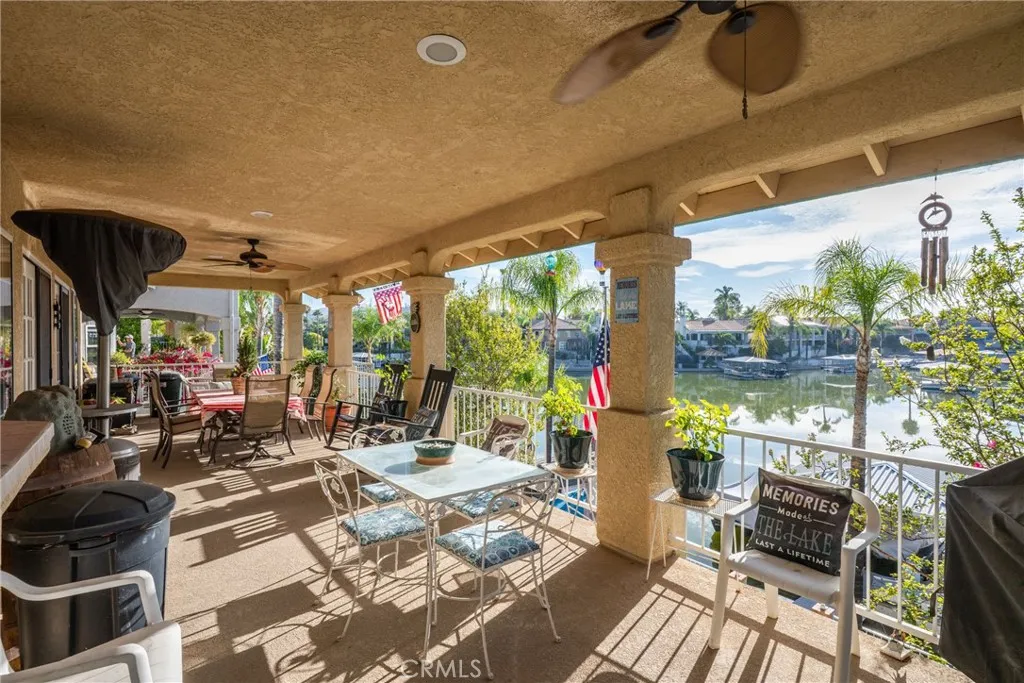 Large Waterfront top deck