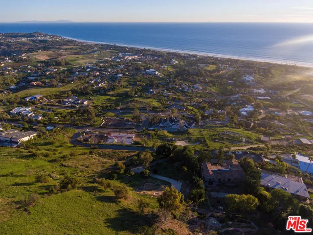 30051 Andromeda Lane, Malibu, California 90265