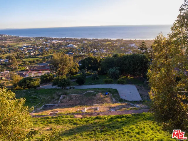 30051 Andromeda Lane, Malibu, California 90265