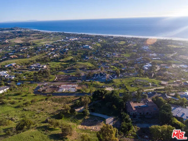30051 Andromeda Lane, Malibu, California 90265
