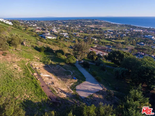 30051 Andromeda Lane, Malibu, California 90265