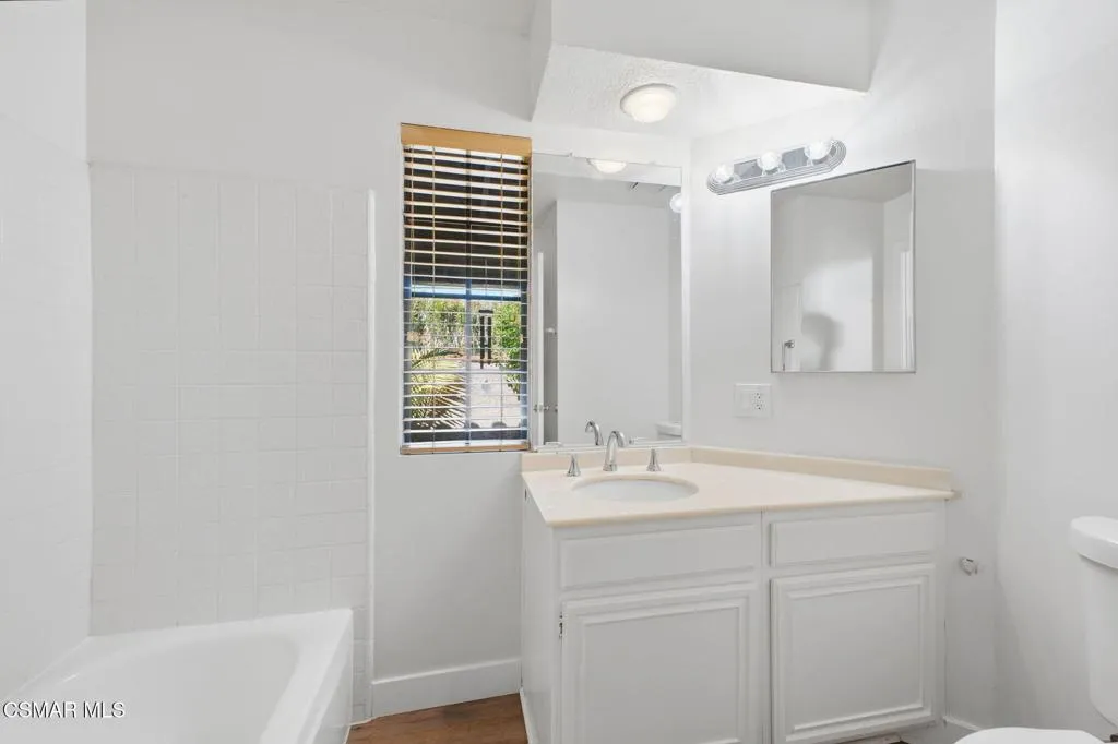 3-web-or-mls-802-congressional-rd