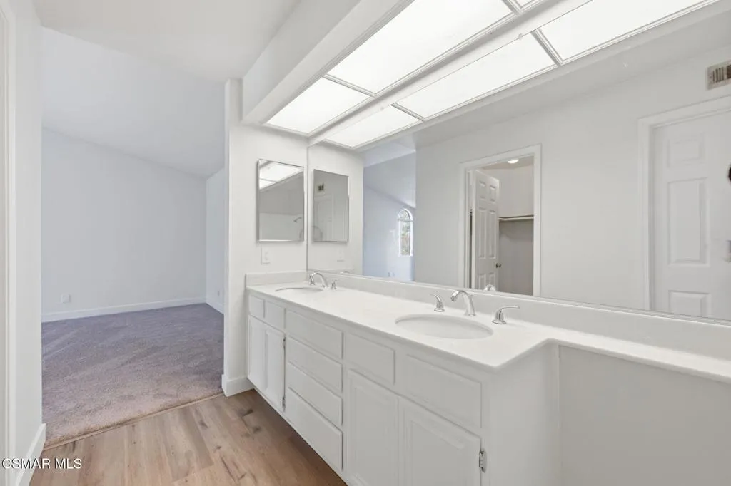 6-web-or-mls-802-congressional-rd
