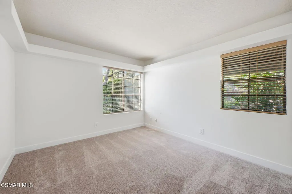 1-web-or-mls-802-congressional-rd