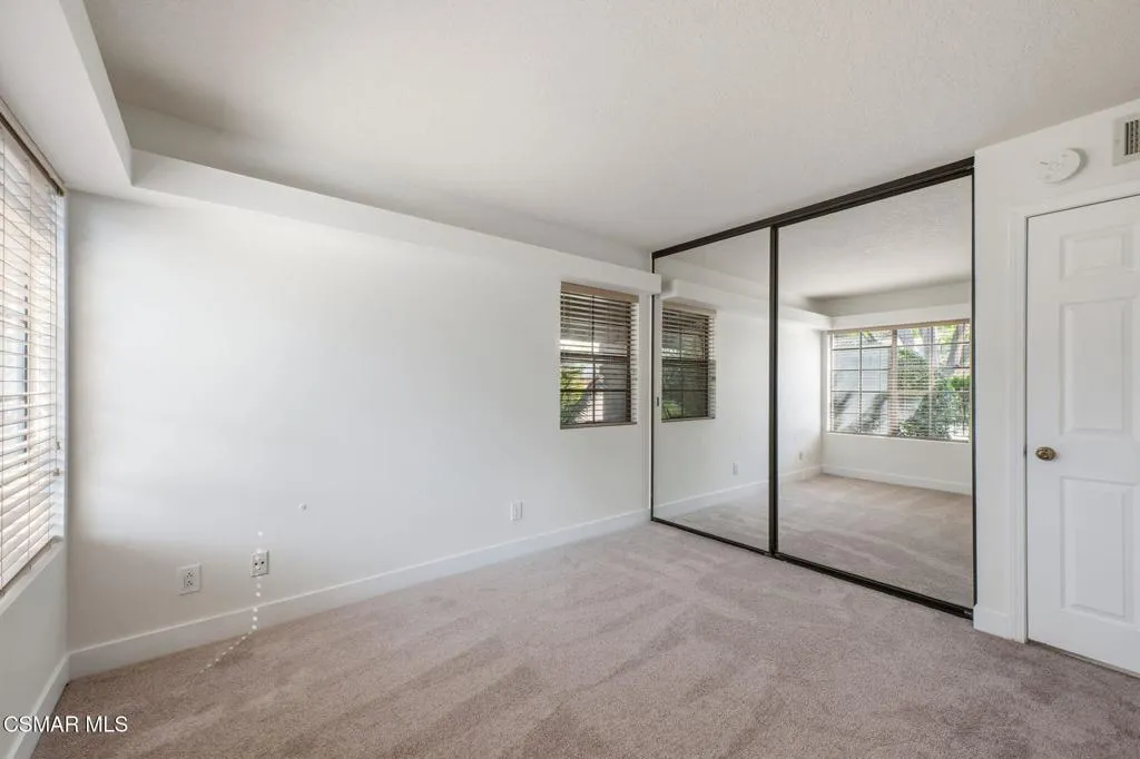 2-web-or-mls-802-congressional-rd